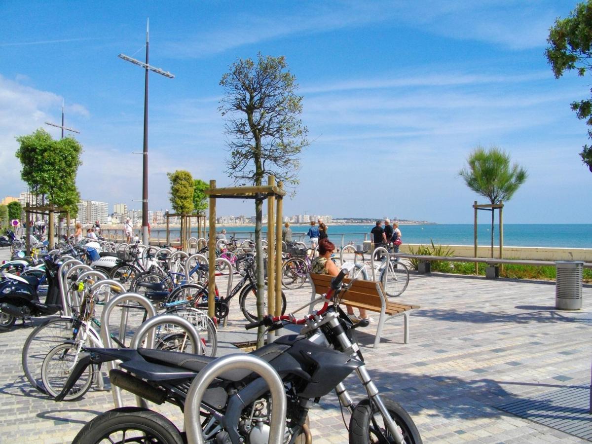 Appartement T2 Face Plage Avec Balcon, Cuisine Equipee Et Tv - Fr-1-92-908 Les Sables-dʼOlonne Exteriér fotografie