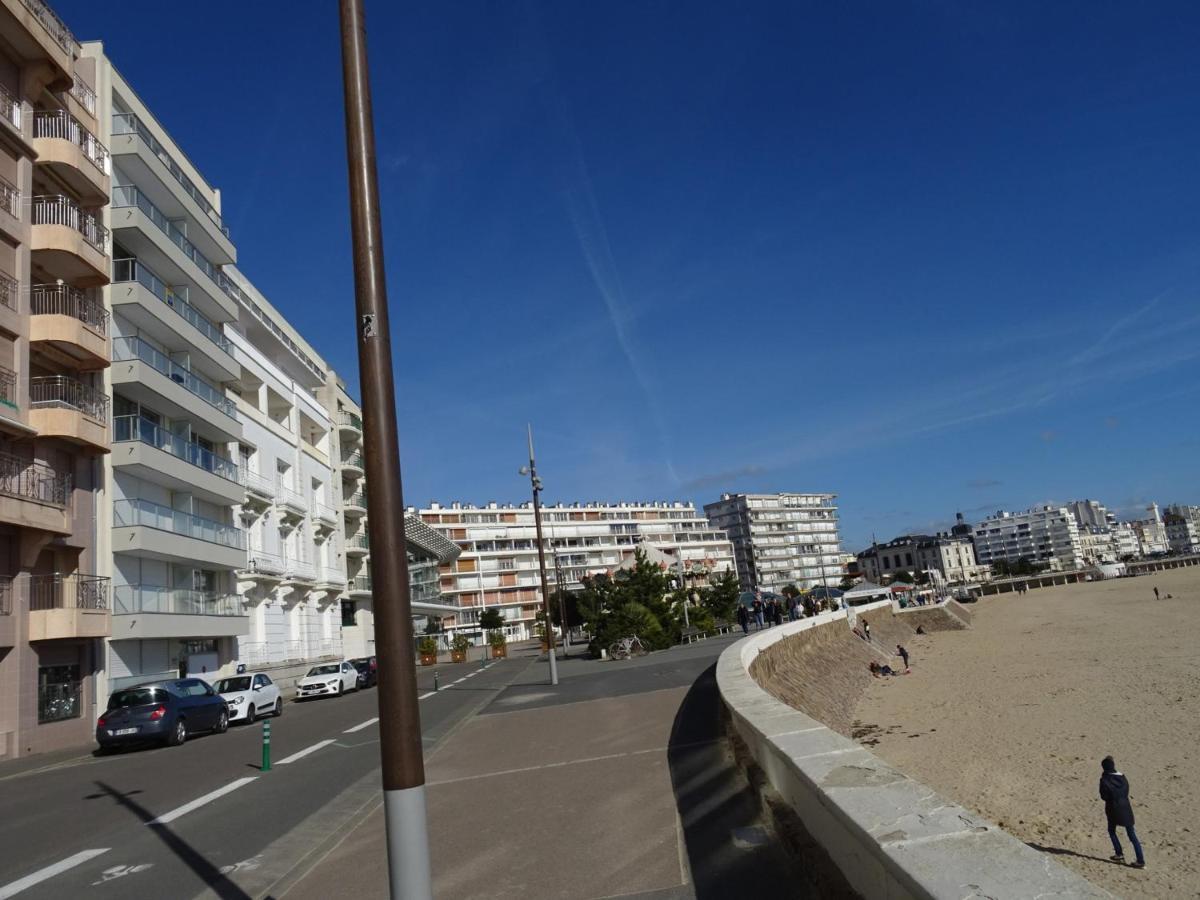 Appartement T2 Face Plage Avec Balcon, Cuisine Equipee Et Tv - Fr-1-92-908 Les Sables-dʼOlonne Exteriér fotografie