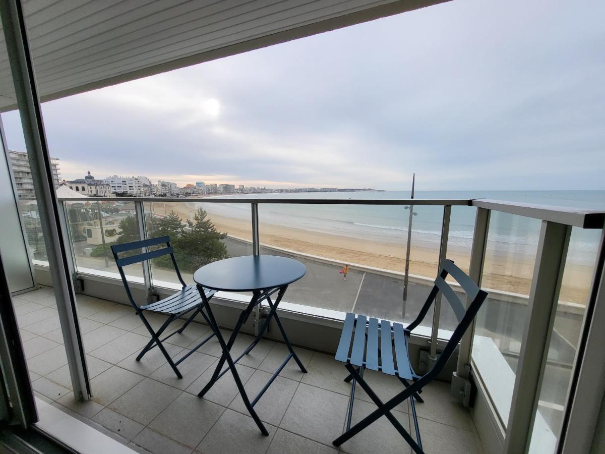 Appartement T2 Face Plage Avec Balcon, Cuisine Equipee Et Tv - Fr-1-92-908 Les Sables-dʼOlonne Exteriér fotografie