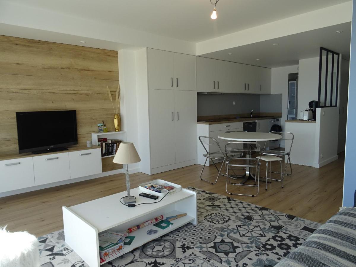 Appartement T2 Face Plage Avec Balcon, Cuisine Equipee Et Tv - Fr-1-92-908 Les Sables-dʼOlonne Exteriér fotografie