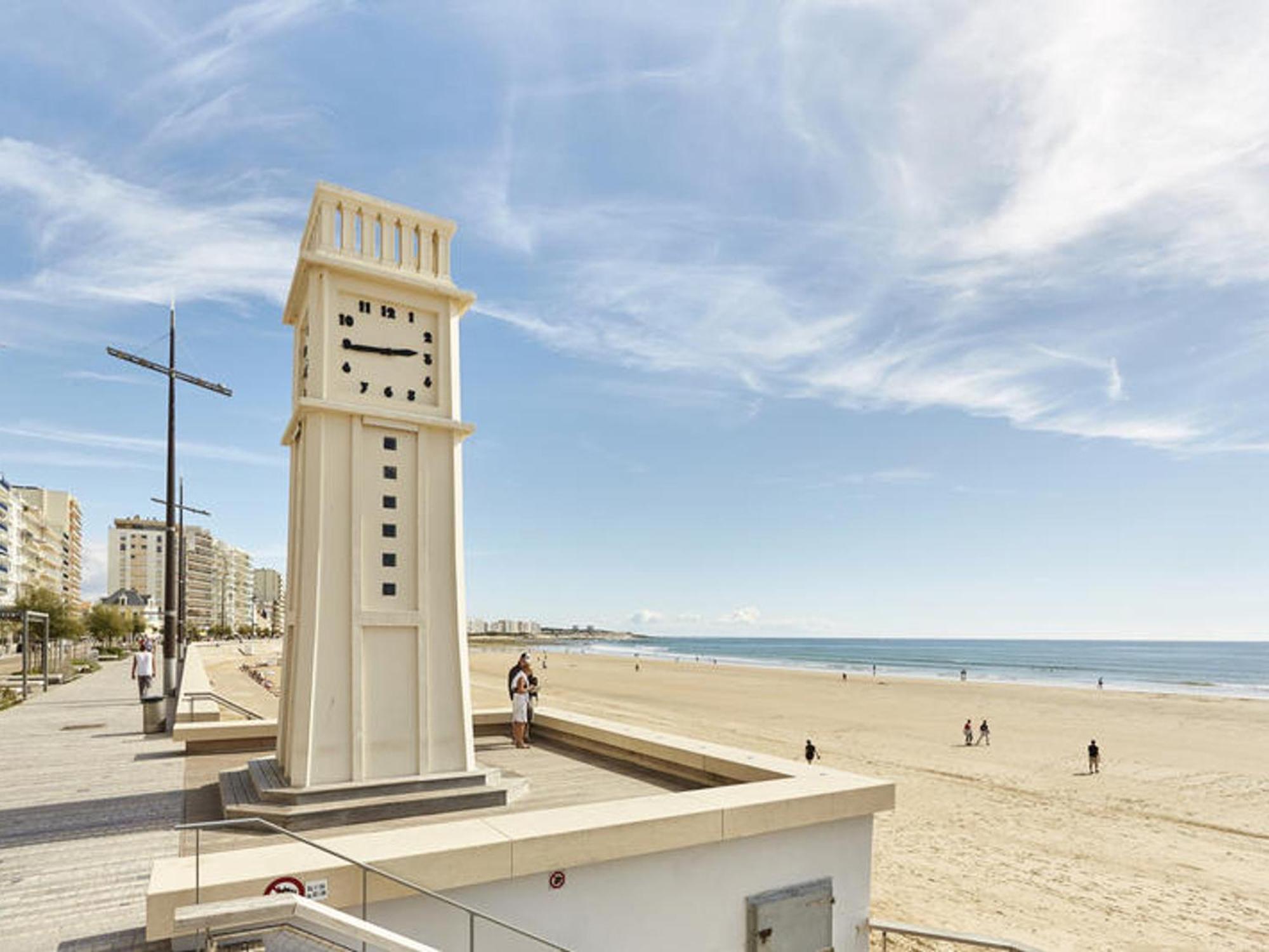 Appartement T2 Face Plage Avec Balcon, Cuisine Equipee Et Tv - Fr-1-92-908 Les Sables-dʼOlonne Exteriér fotografie